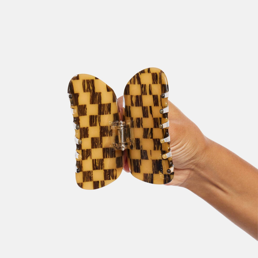 CHUNKS :: Checker Claw in Mocha