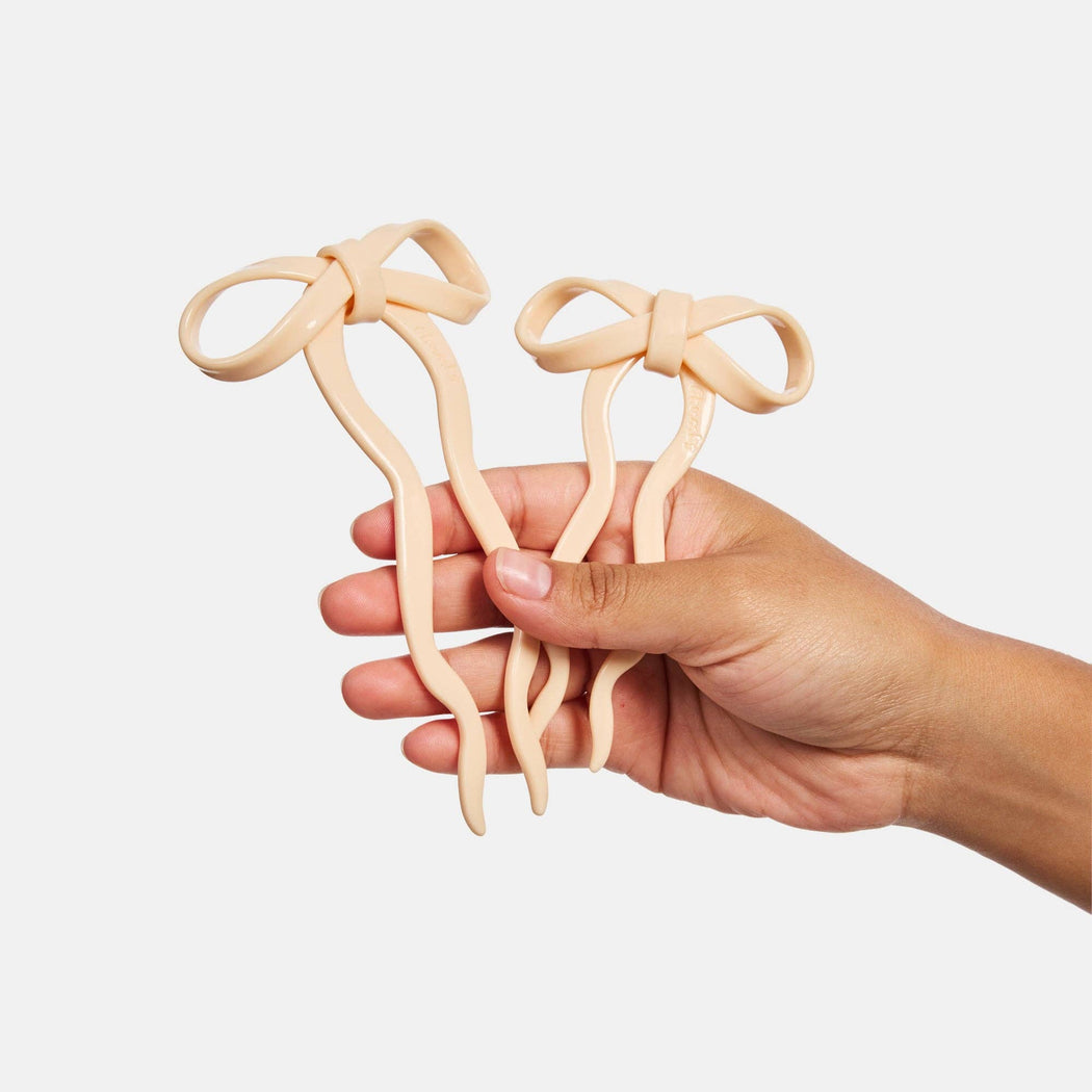 CHUNKS :: Bow Hairpin in Small Cream