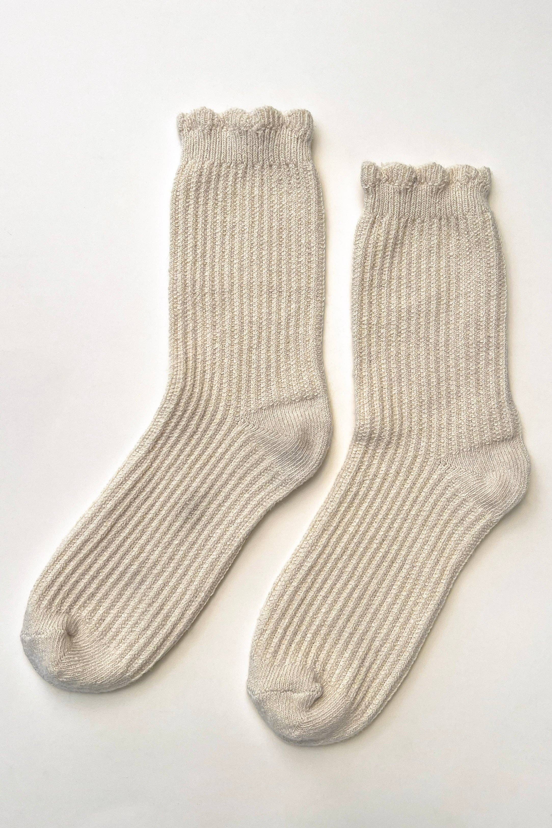 Le Bon Shoppe :: Linen Scallop Socks