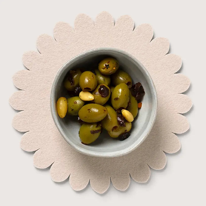 Graf Lantz :: Crest Wool Trivet, Fall/Winter