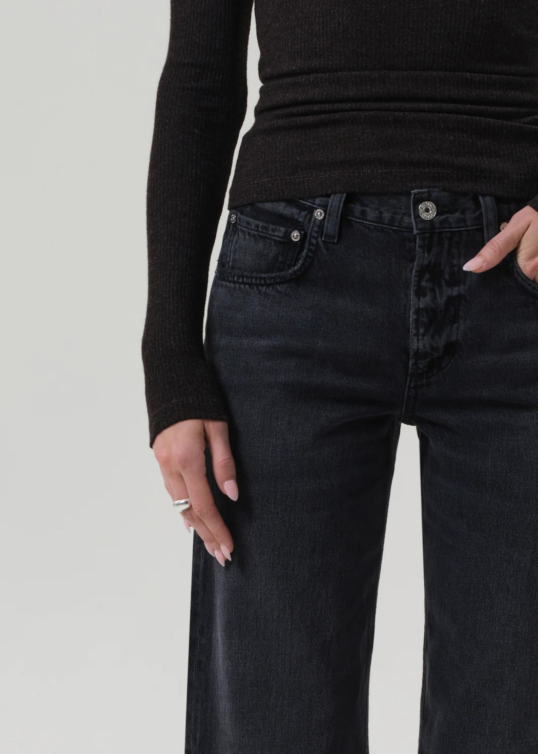 Citizens of Humanity :: Lindz Low Rise Jean, Vintage Black