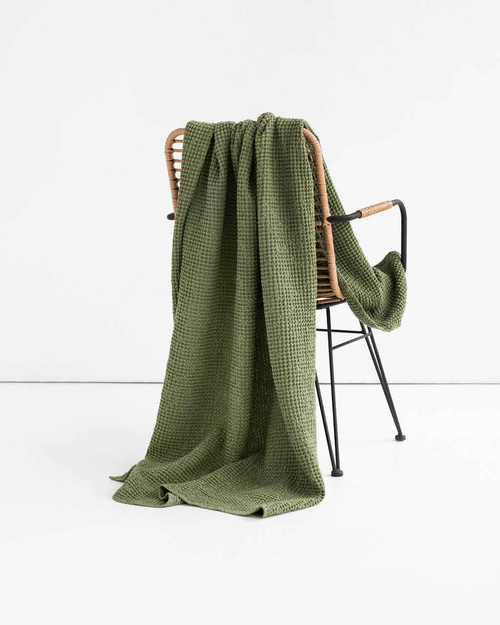 MagicLinen :: Linen waffle throw blanket in various colours