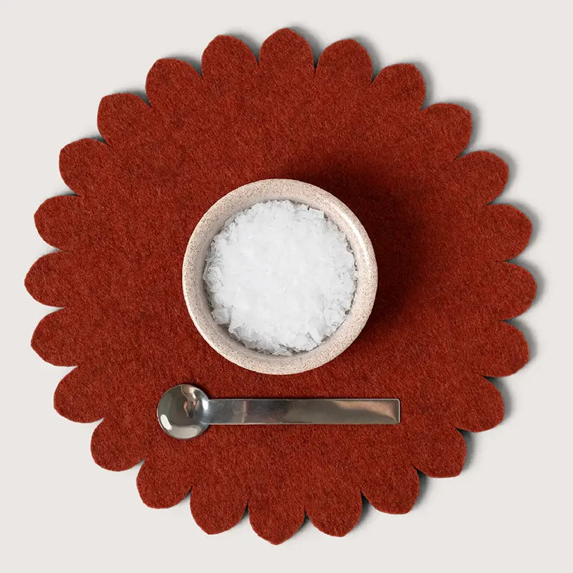 Graf Lantz :: Crest Wool Trivet, Fall/Winter