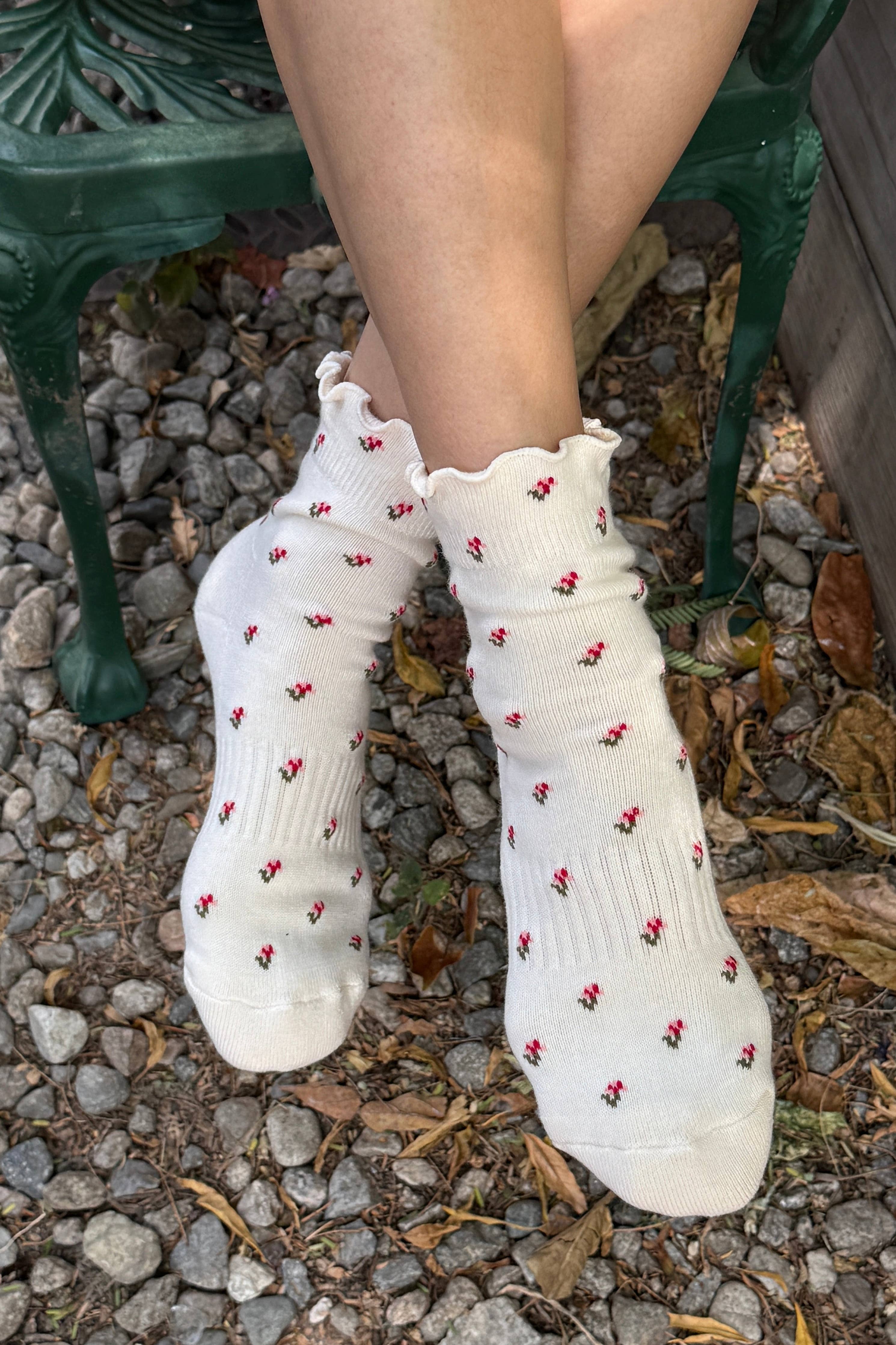 Le Bon Shoppe :: Petal Ruffled Hugger Crew Socks