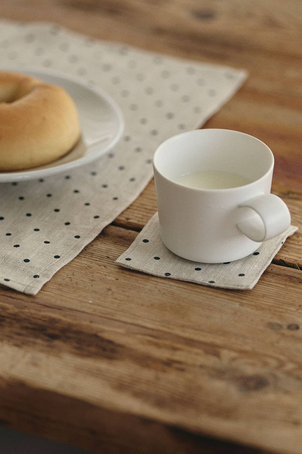 Fog Linen :: Linen Coaster, Natural Dot