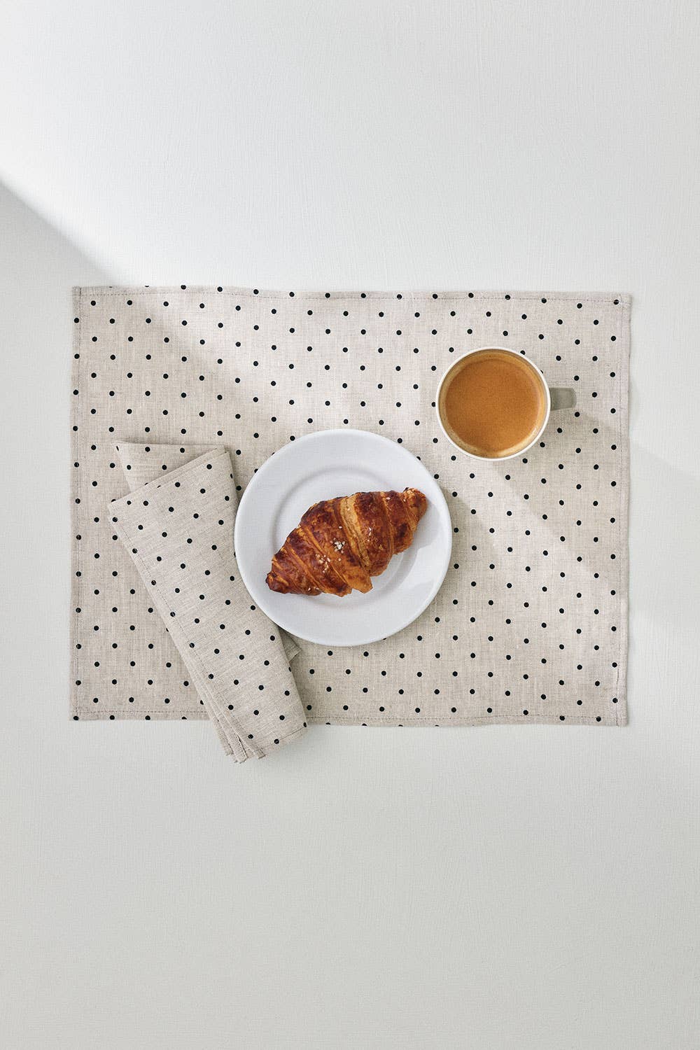 Fog Linen :: Linen Placemat, Natural Dot