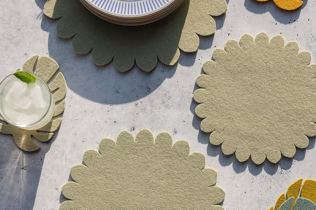 Graf Lantz :: Crest Wool Trivet