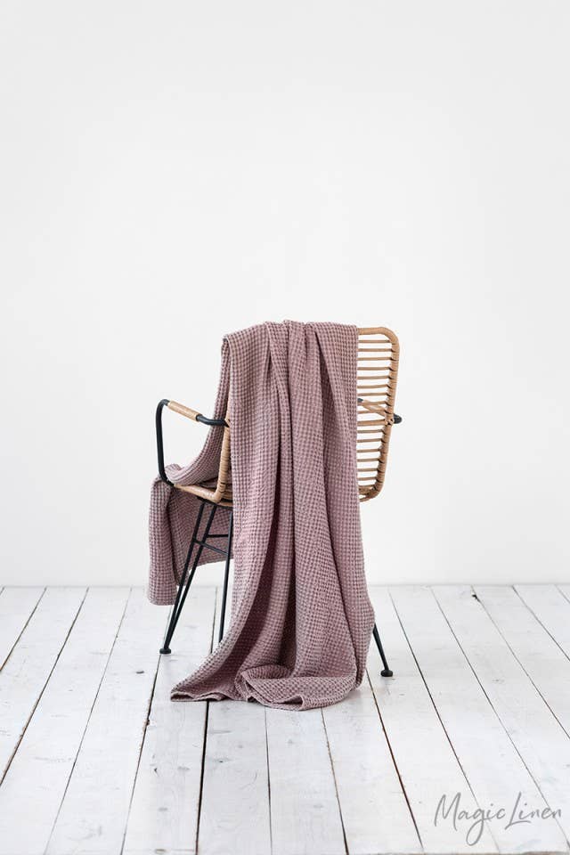 MagicLinen :: Linen waffle throw blanket in various colours