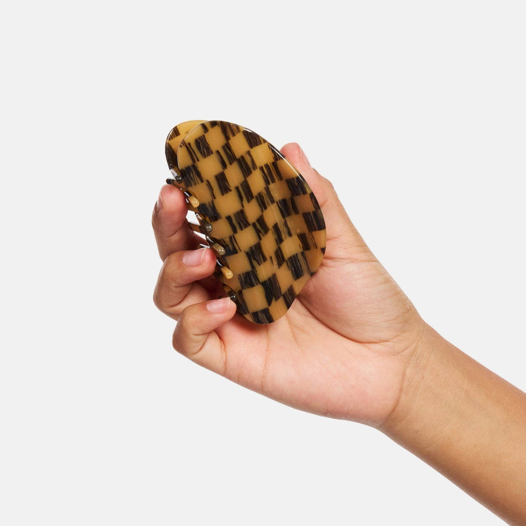 CHUNKS :: Checker Claw in Mocha