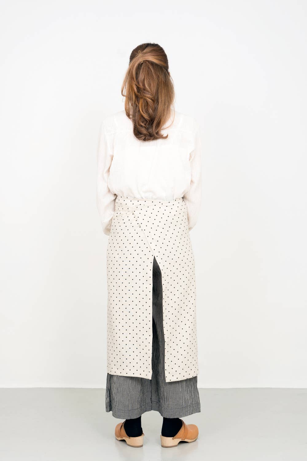 Fog Linen :: Linen Full Apron, Natural Dot