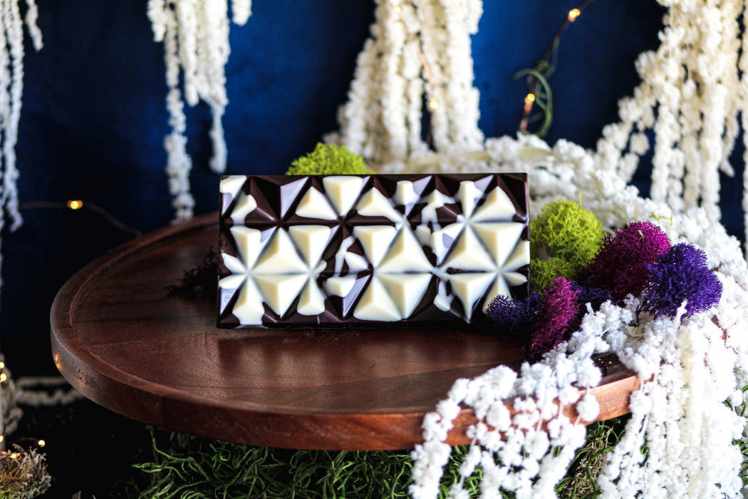 Deux Cranes :: Dark Chocolate with Yuzu