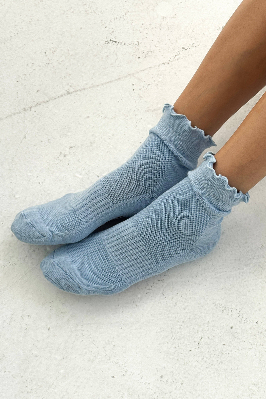 Le Bon Shoppe :: Ruffled Hugger Crew Socks