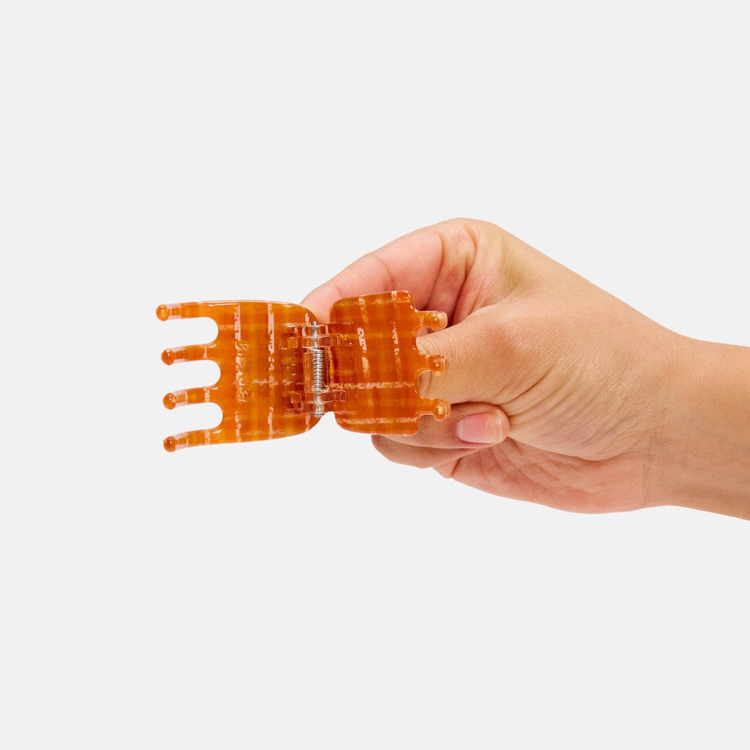 CHUNKS :: Midi Ursa Claw in Caramel Plaid