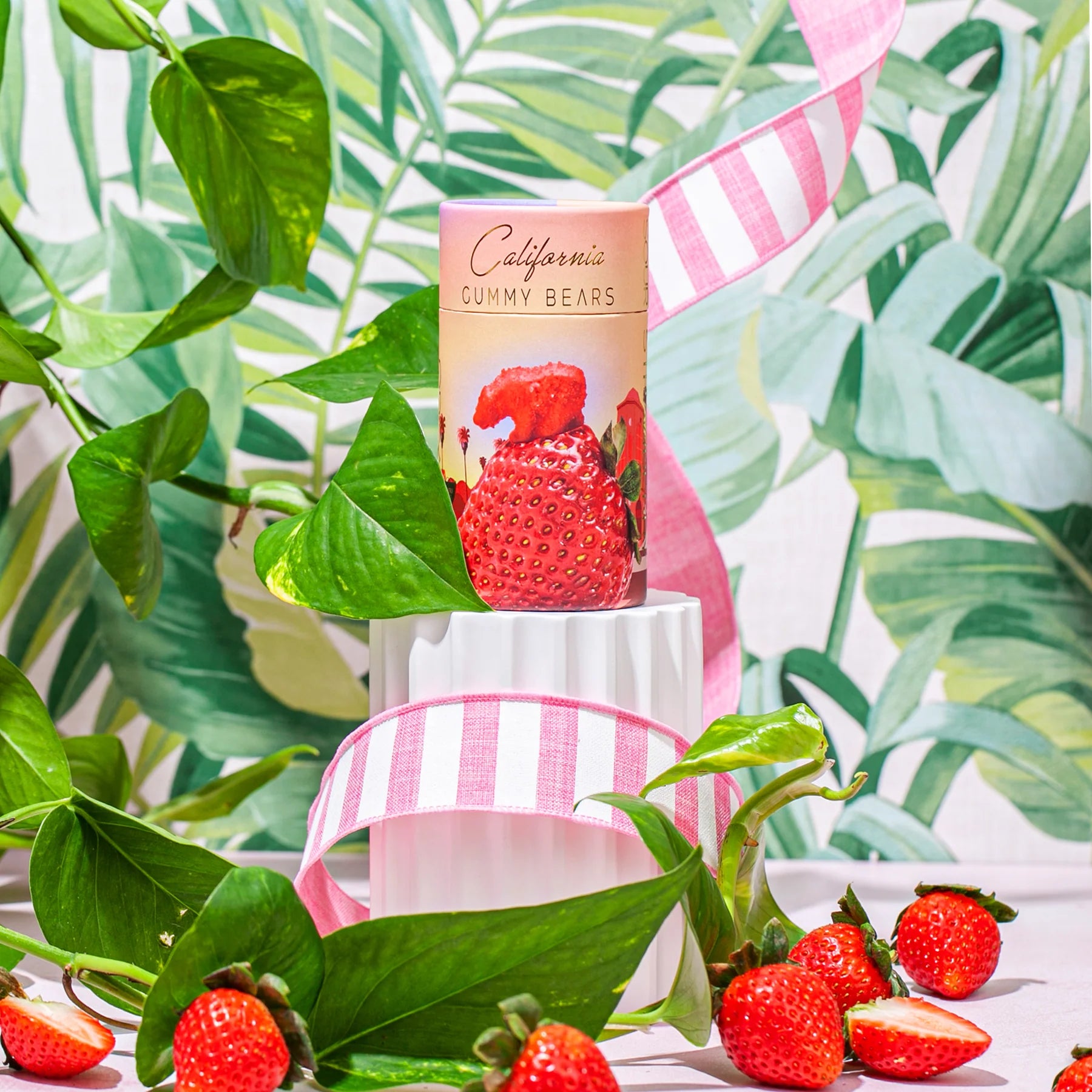 California Gummy Bears ::  Beverly Hills Sour Strawberry