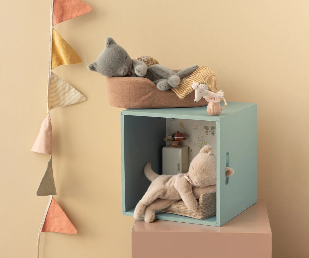 Maileg :: Sleeping Kitten Plush, Cream Peach