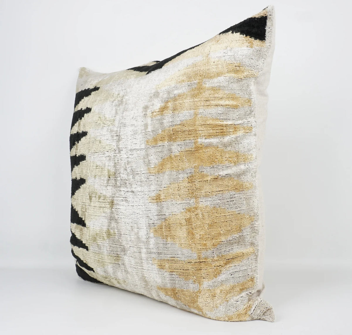 Ikat Cream and Black Pillow w/Insert