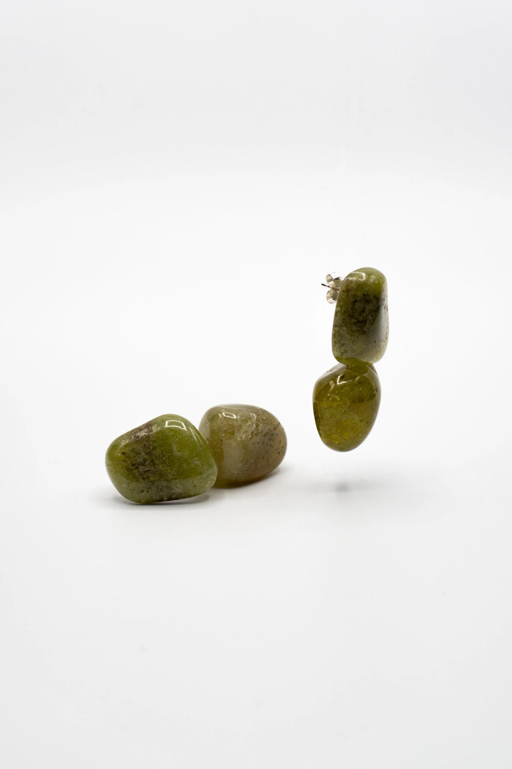 Mussels & Muscles :: Pebbles Earrings No.2 Dk Green PAIR