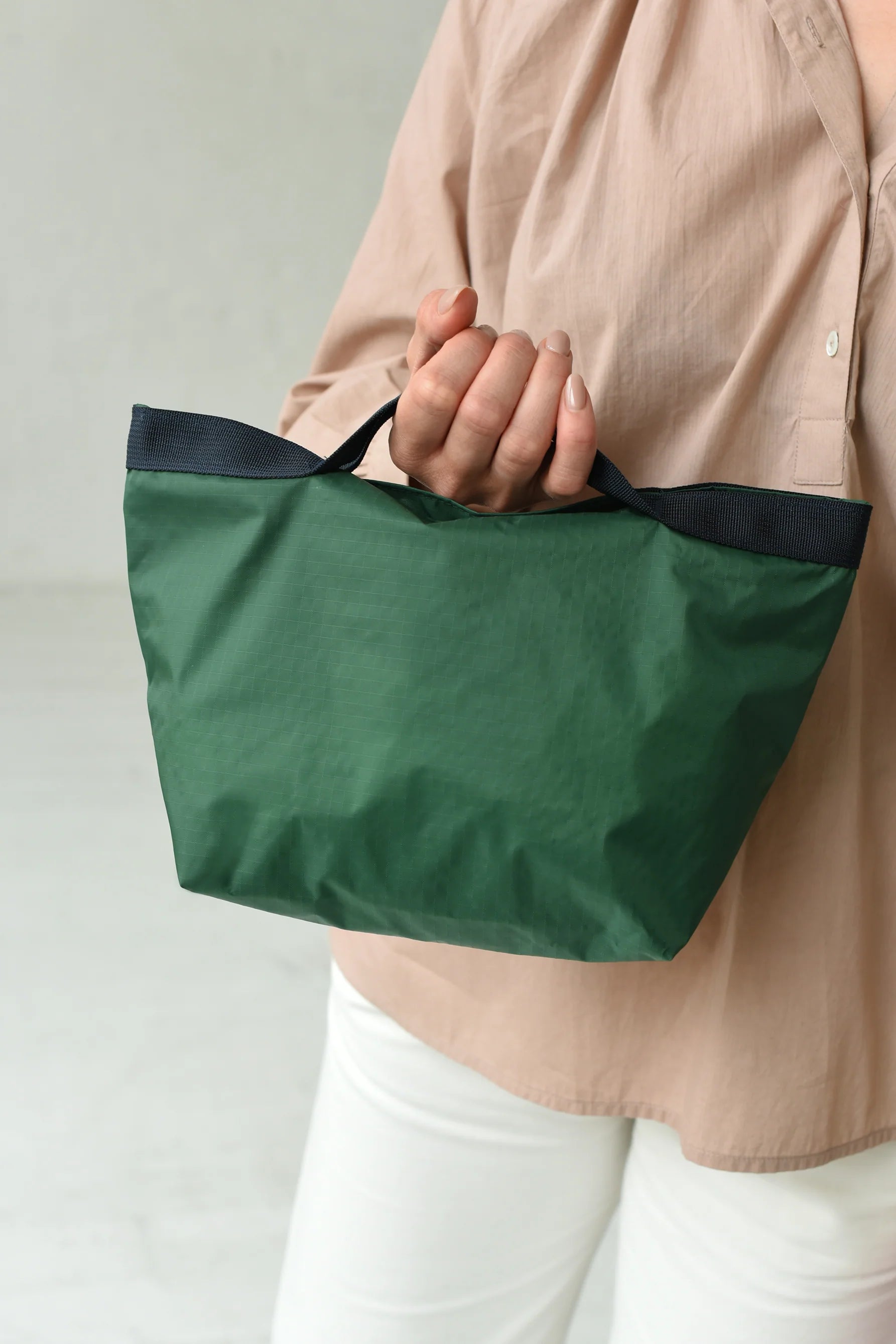 8.6.4 :: Pouch, Large Ripstop
