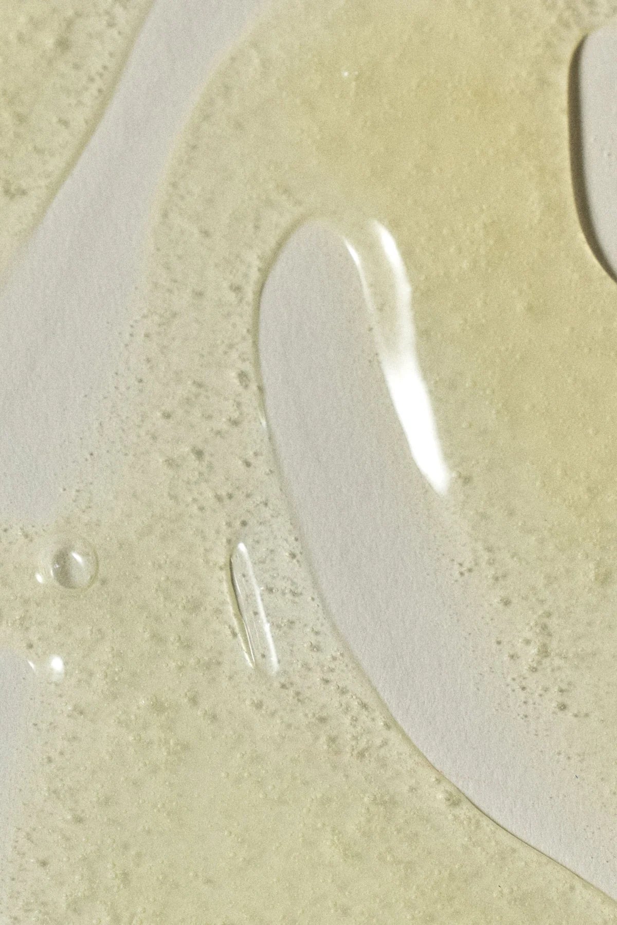 Roz:: Foundation Shampoo