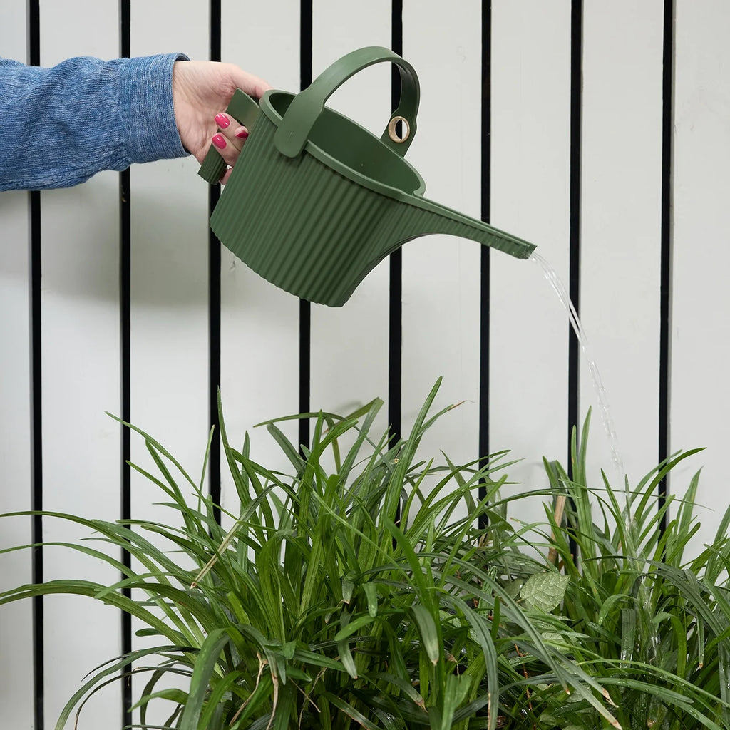 Chilewich :: Hachiman Watering Can, Small, Garden Green