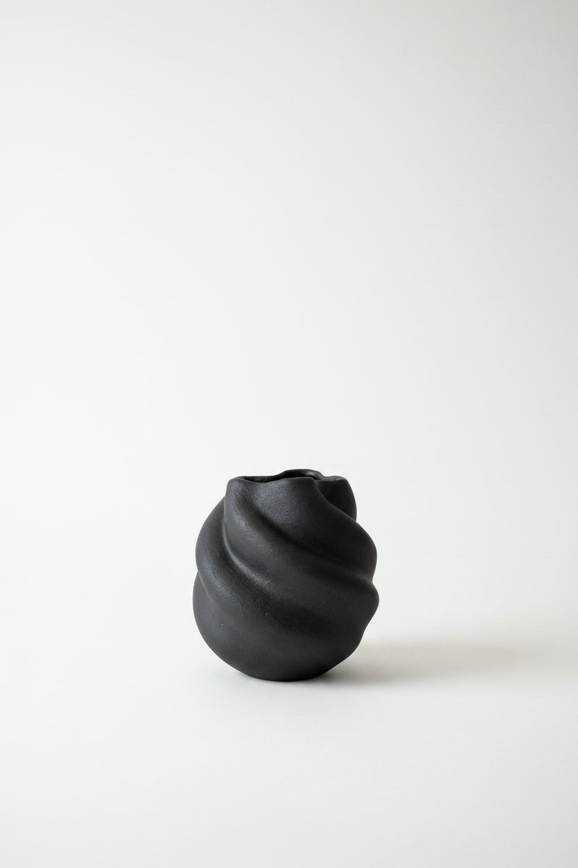 Ajay Gokhale :: Wave Vase, Black, Large
