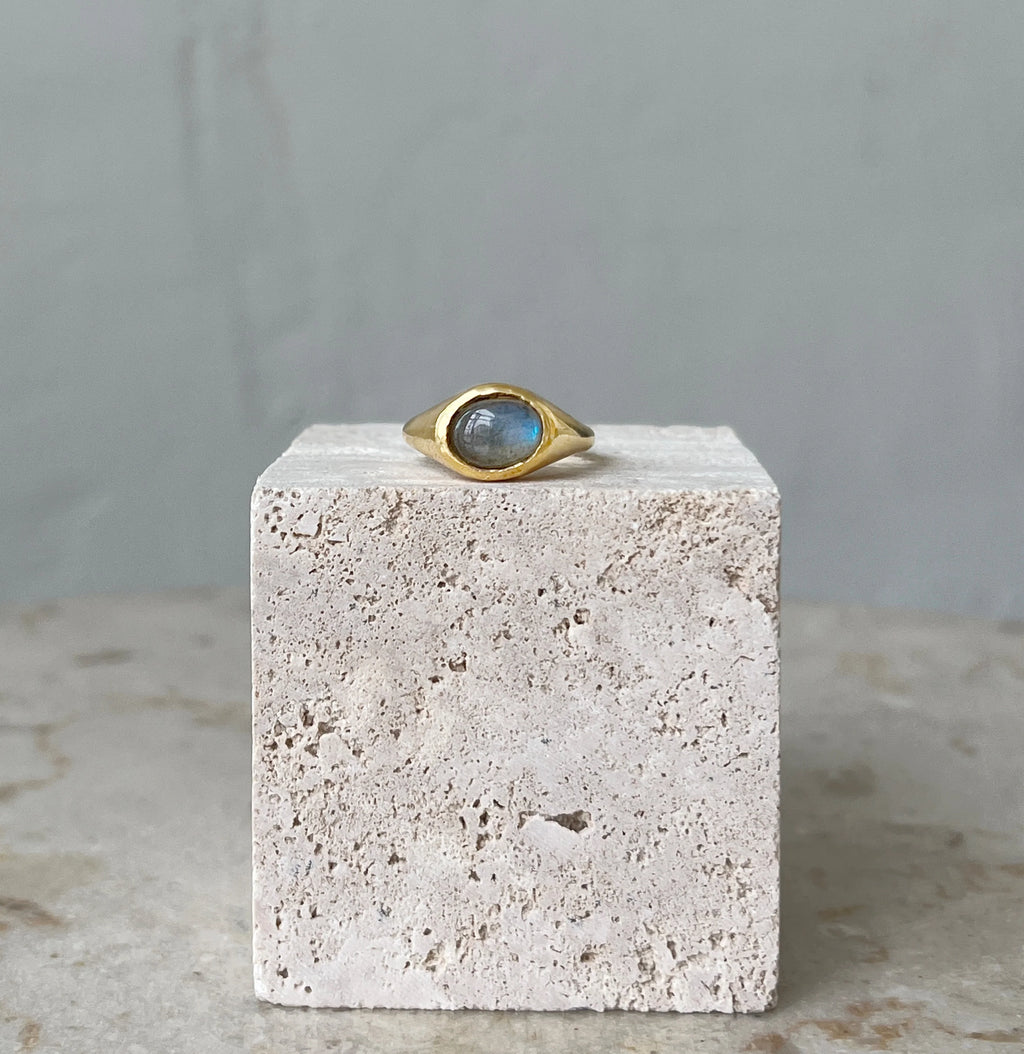 Mercurial Studio :: Odessa Ring, Moonstone
