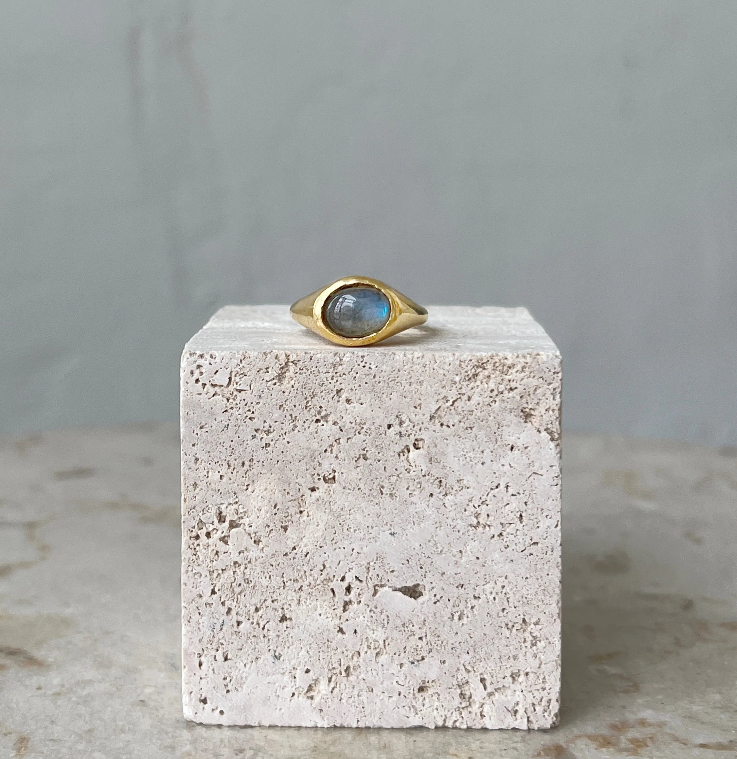 Mercurial Studio :: Odessa Ring, Moonstone