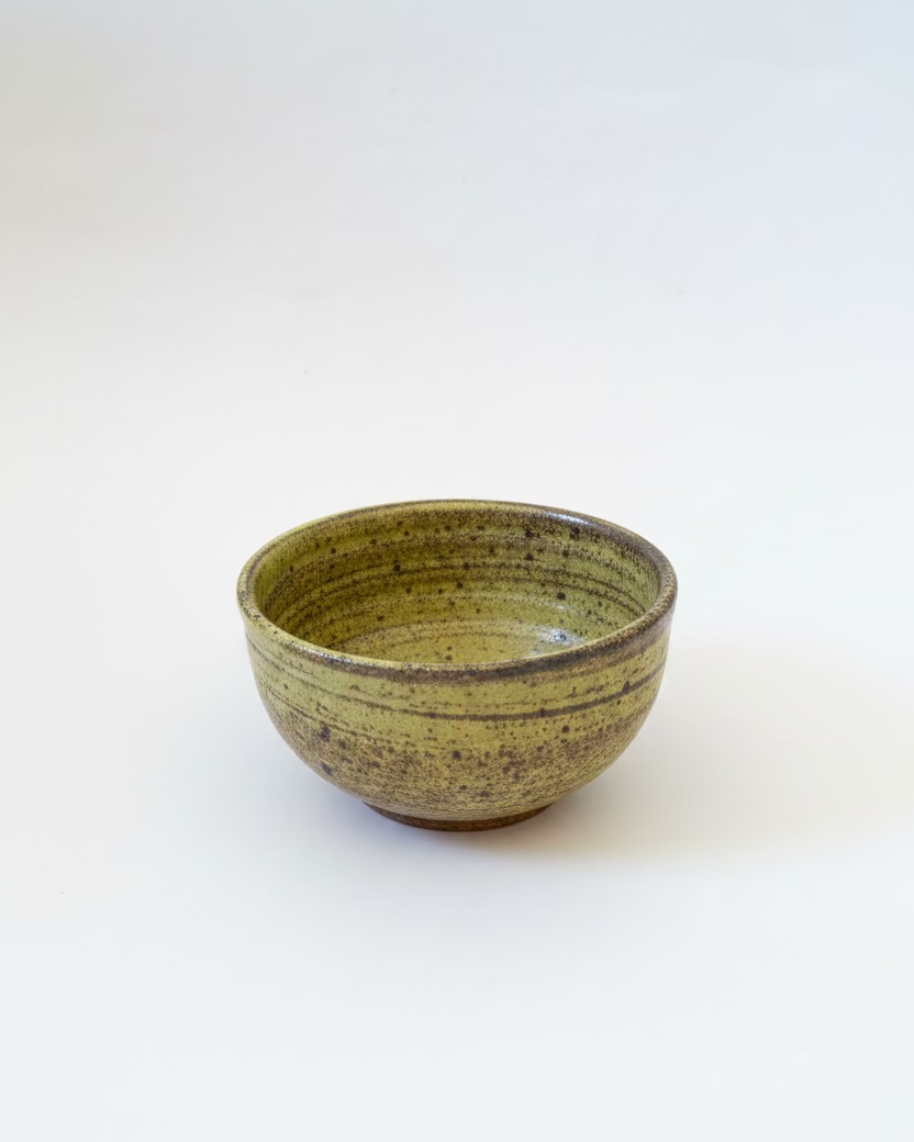 Sharon Mann :: Deep Bowl, Ochre Speckle Glaze