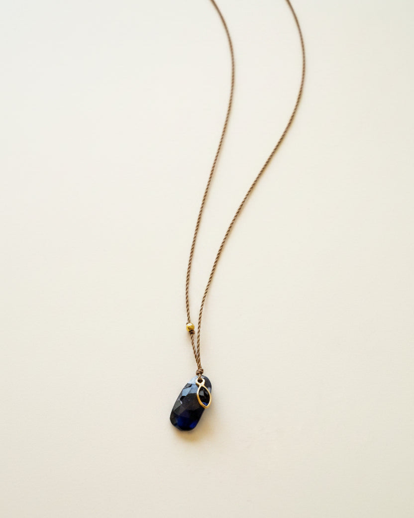 Margaret Solow :: Kyanite and Sapphire Necklace, 14kt