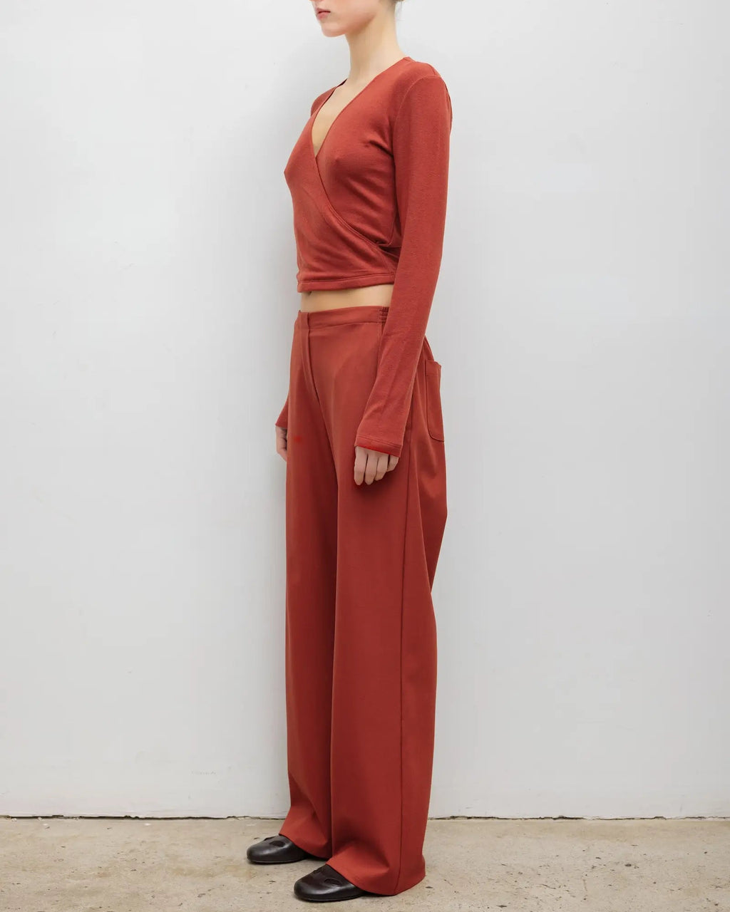 Leset :: Lauren Crop Wrap Top