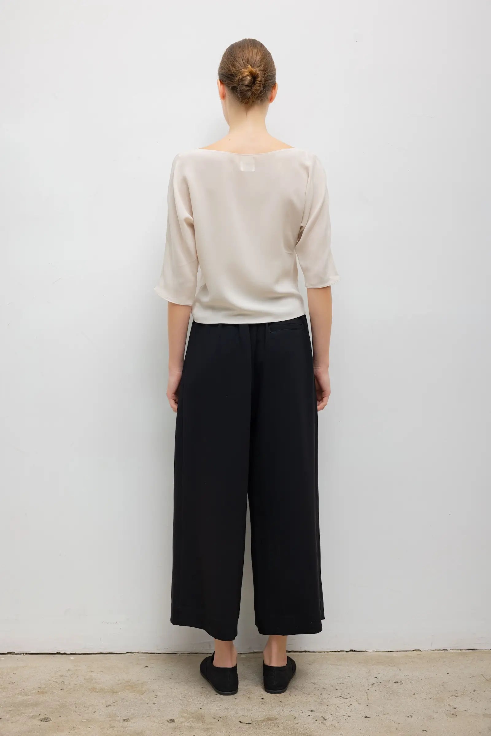 Leset :: Ari Short Sleeve Dolman Top