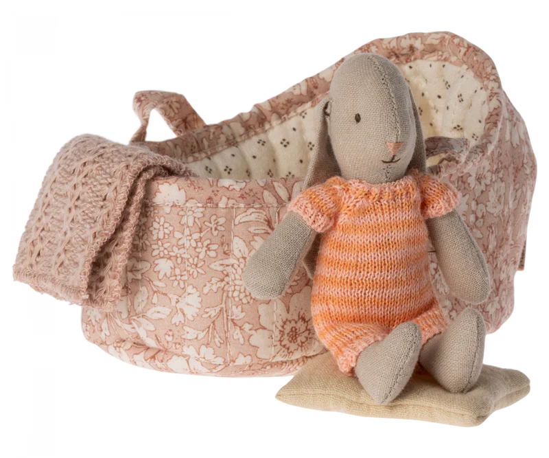 Maileg :: Bunny in Cot, Micro