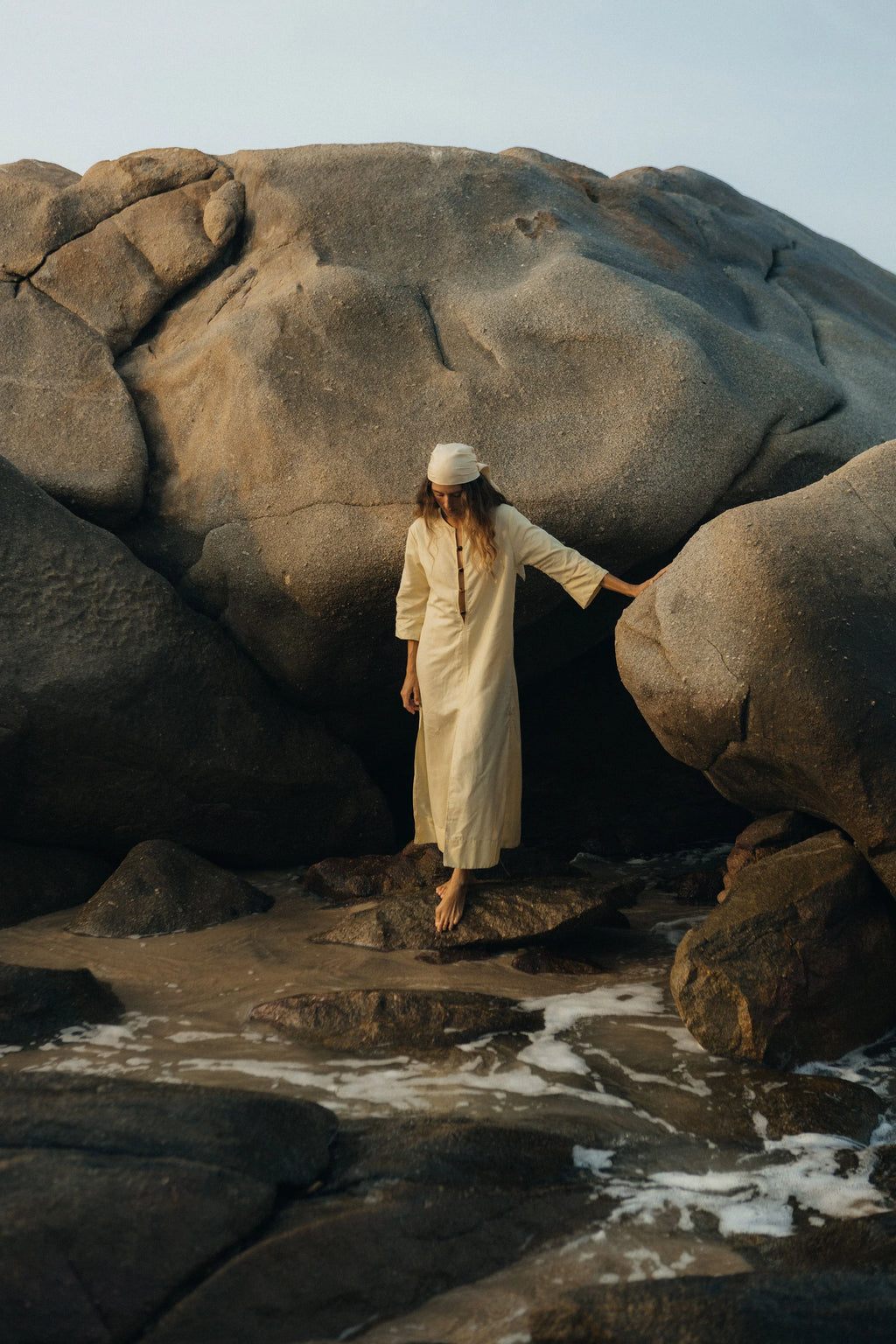 Sloan :: Linen Split Tunic