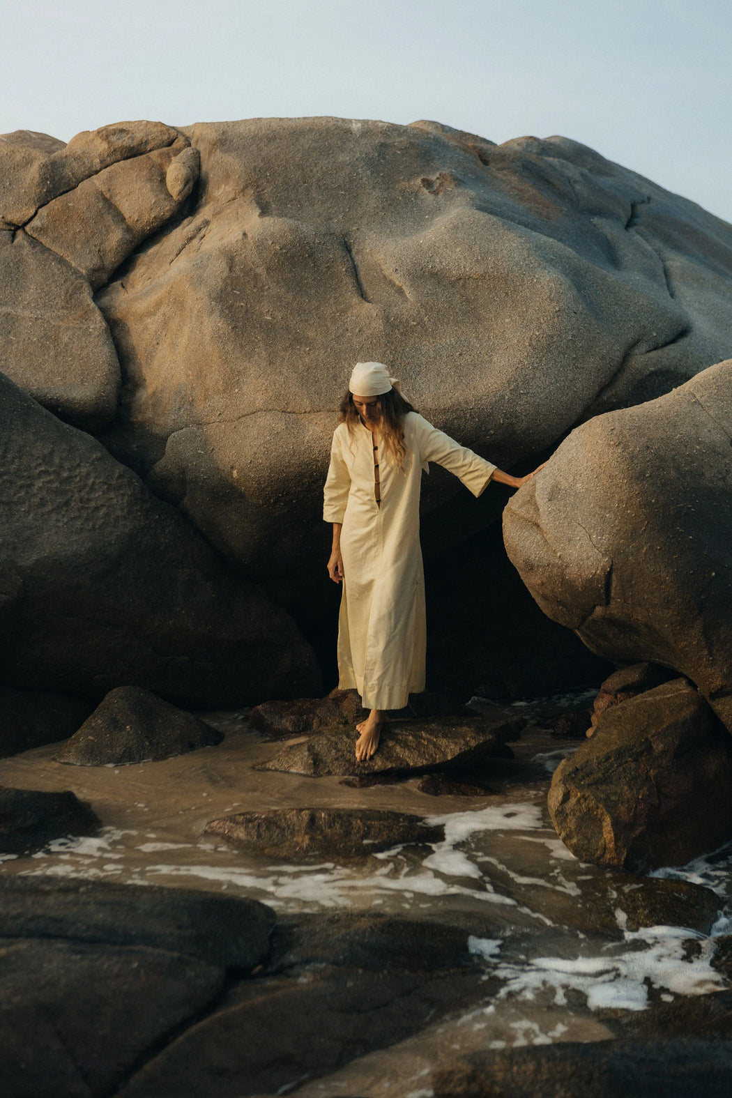 Sloan :: Linen Split Tunic