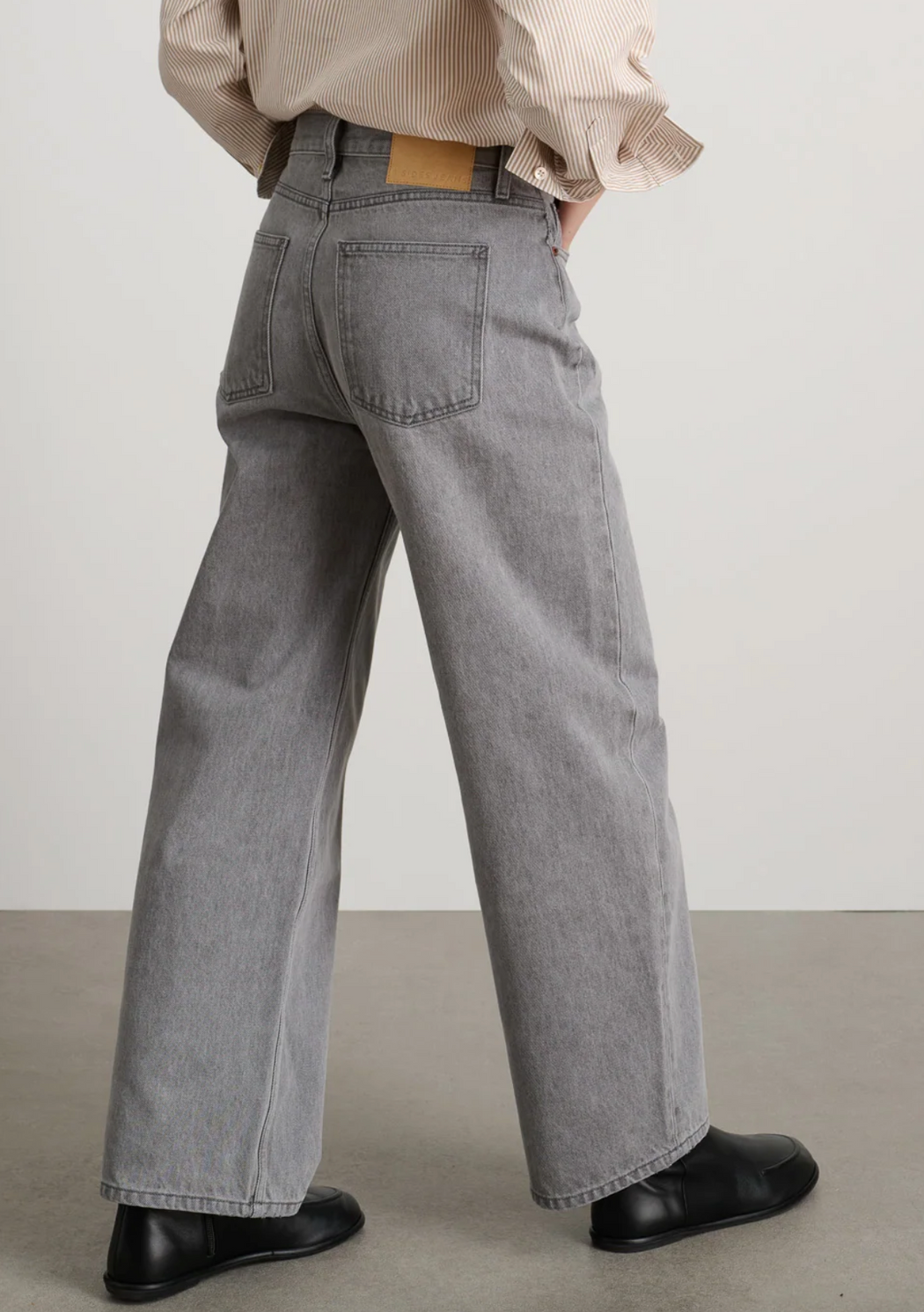 B Sides :: Leroy Mid Relaxed Bow Jean