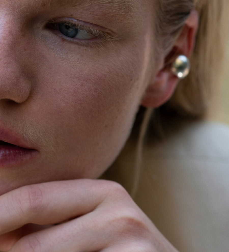 Muscles & Mussels :: Full Moon Earcuff