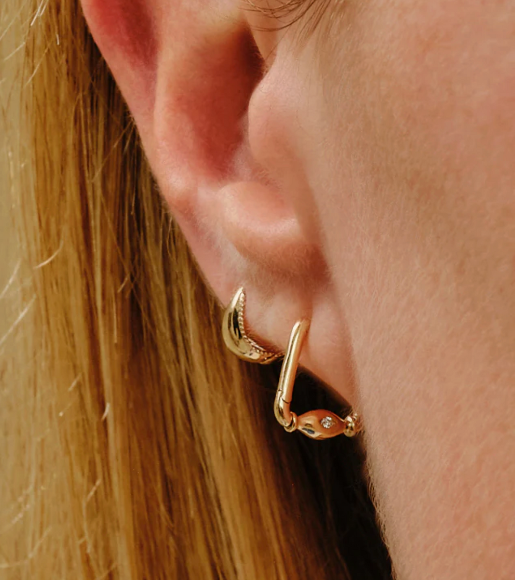 Metier Jewelry :: Mudra Spinner Hoop, SINGLE