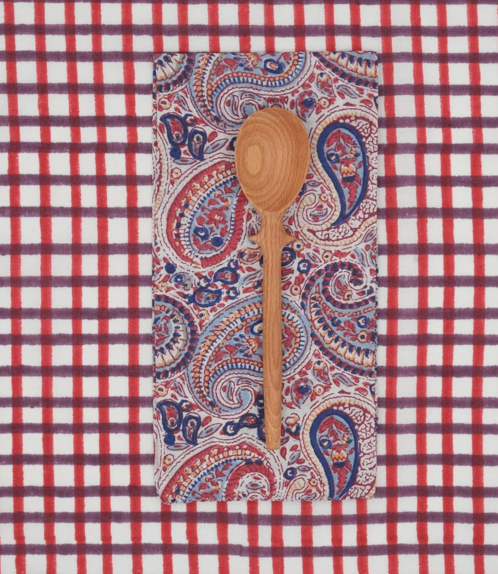 Suzette :: Napkins, Paisley Set of 4