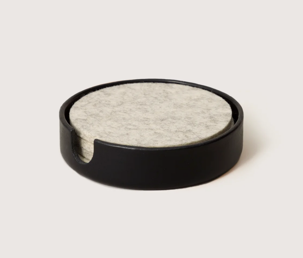 Graf Lantz :: Kobon Round Leather Tray