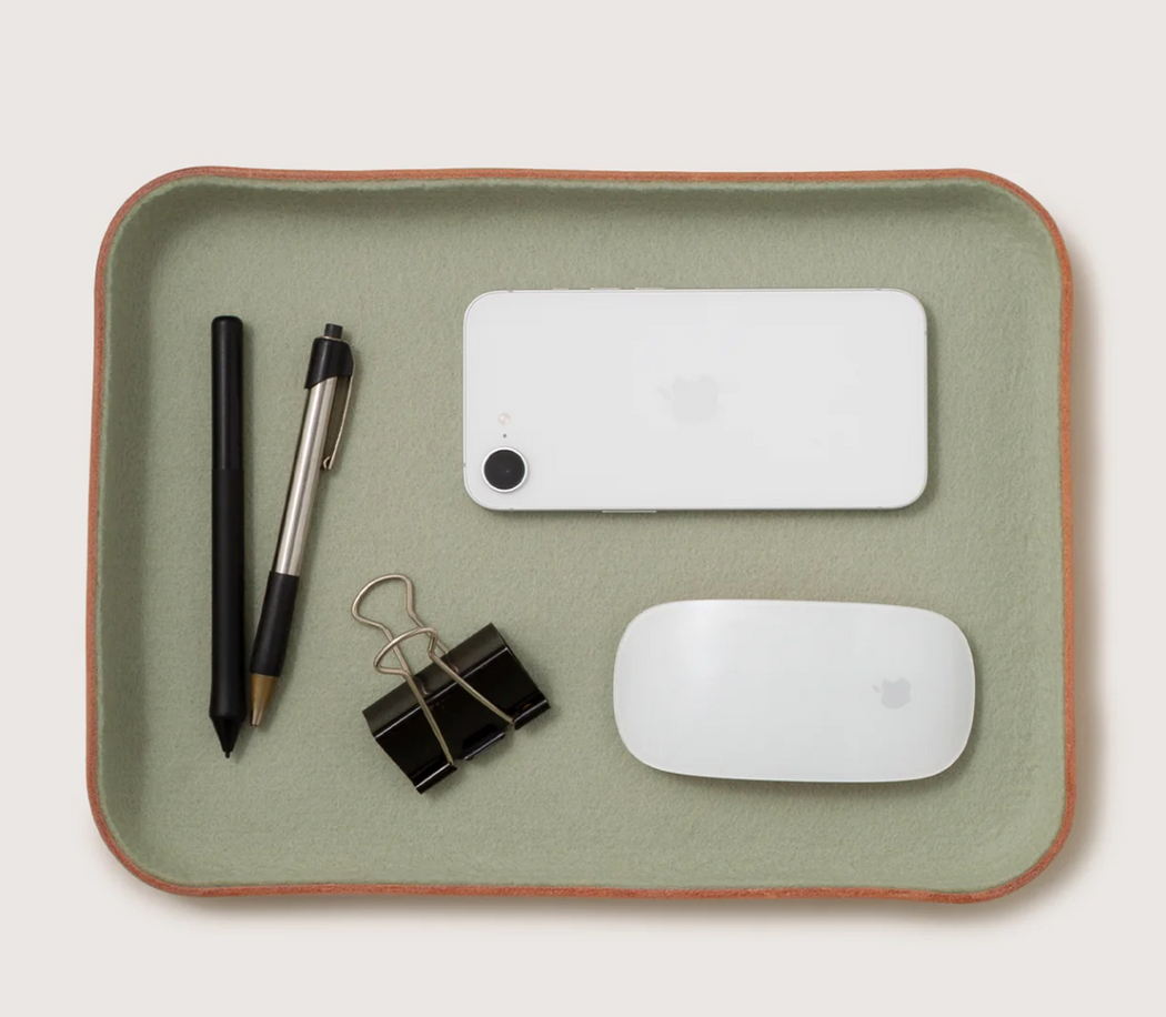 Graf Lantz :: Large Leather/Felt Lined Catchall