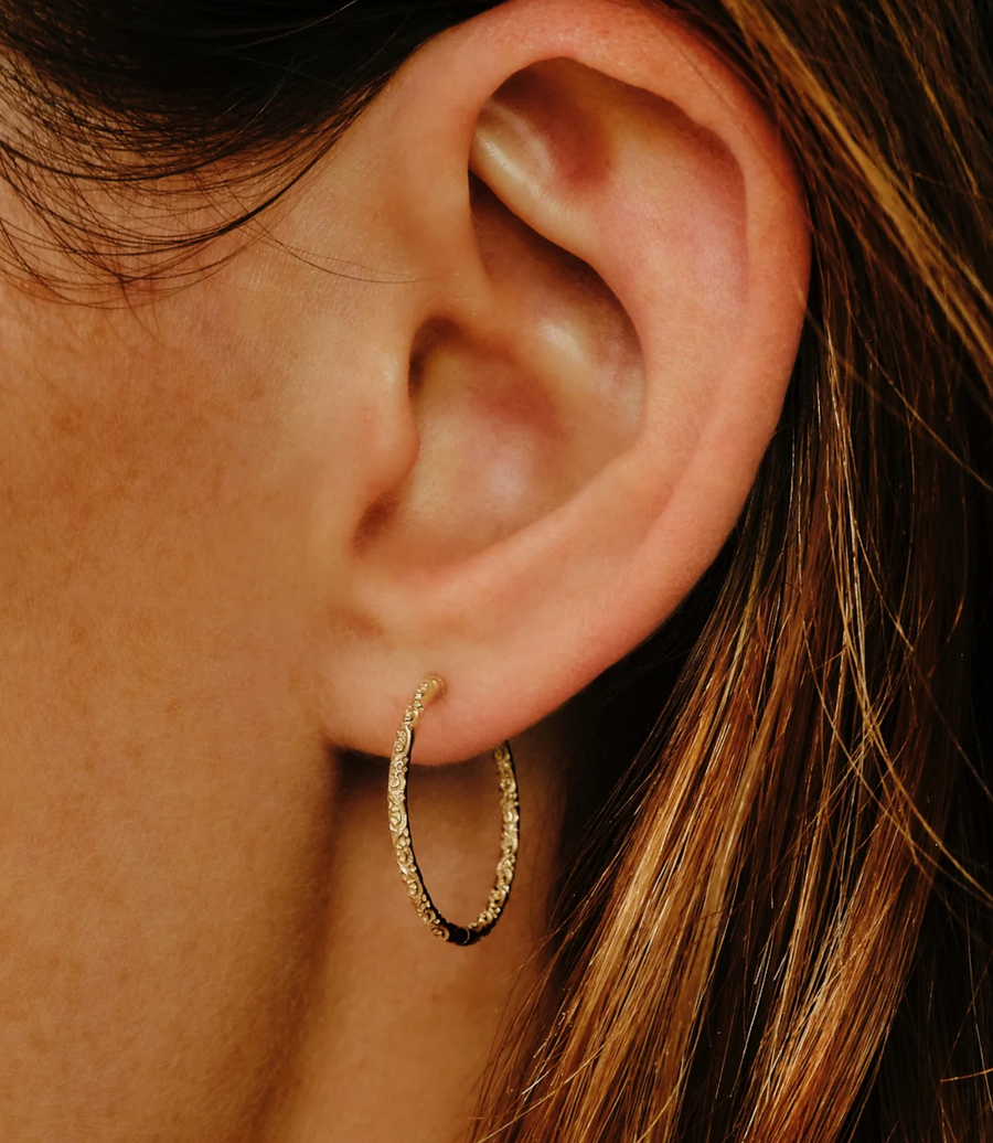 Metier Jewelry :: Textured Round Hoops L, PAIR