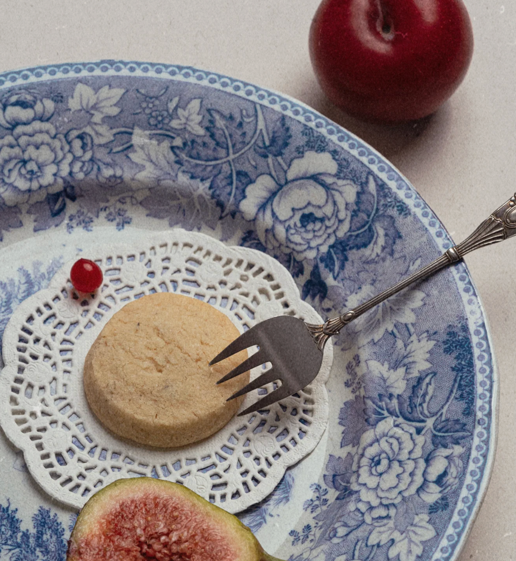 Makabi & Sons - Easter Holiday Cookie - Malted Milk Chocolate - Pasha