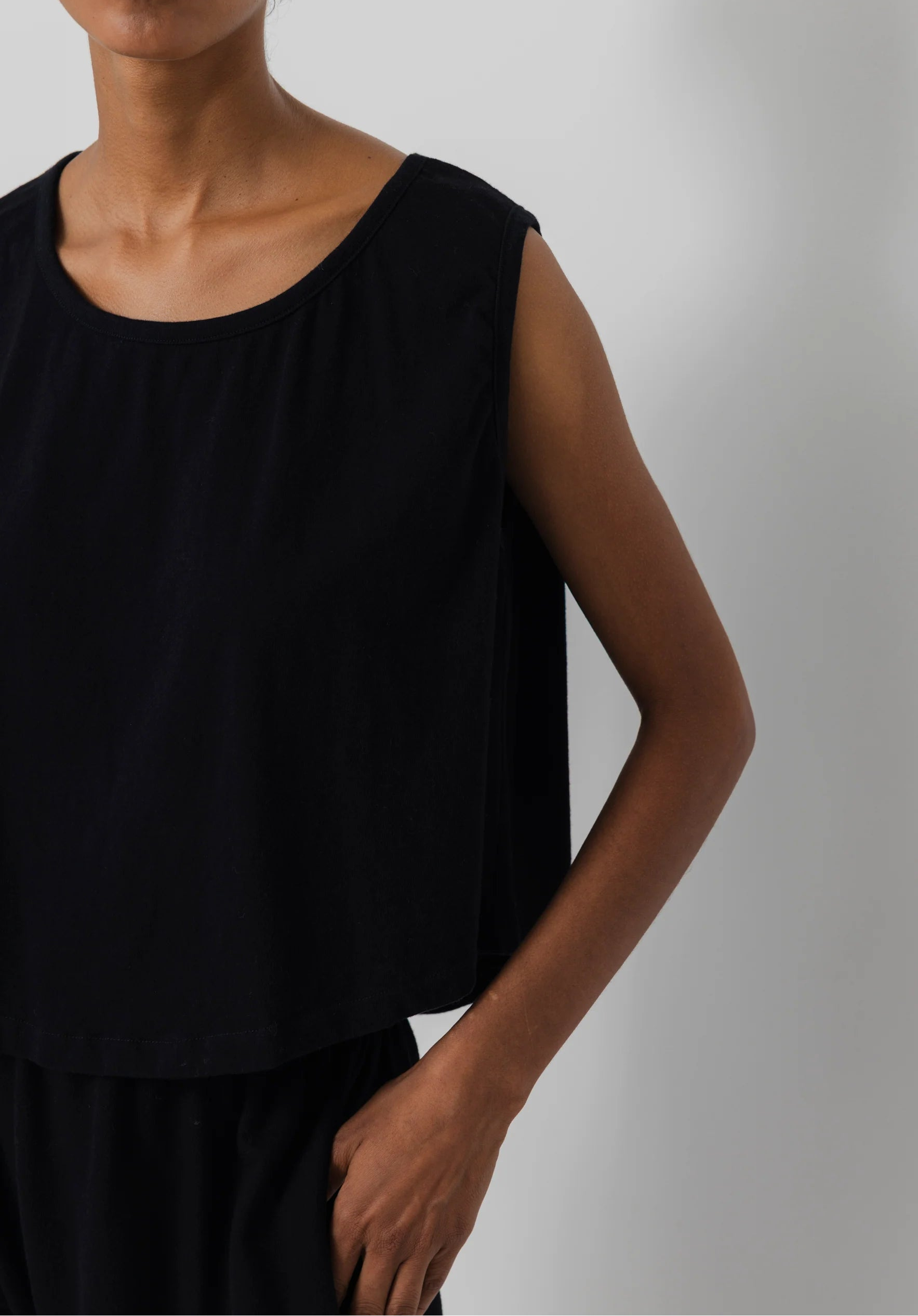 Wol Hide :: Wide Tank