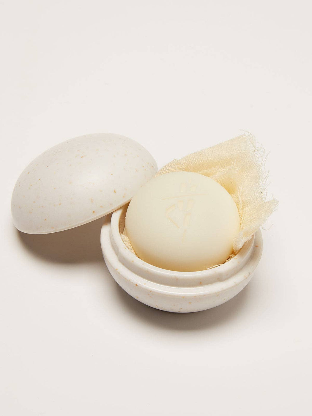 Kate McLeod :: The Travel Case