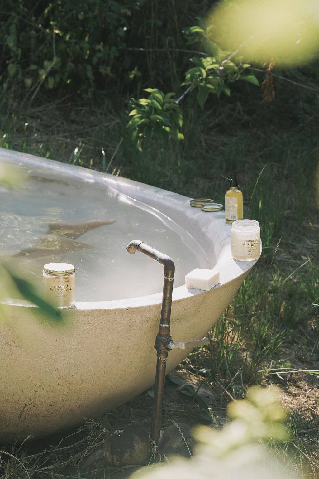 Circular Living - Mineral Bath Soak, Vetiver & Bergamot