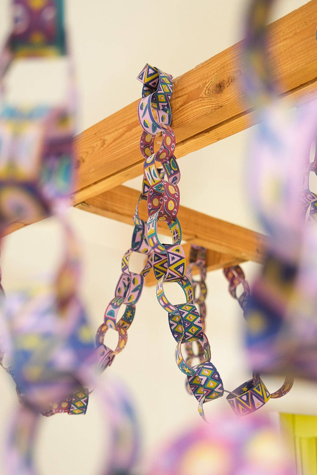 East End Press :: Bloomsbury Paper Chain Kit