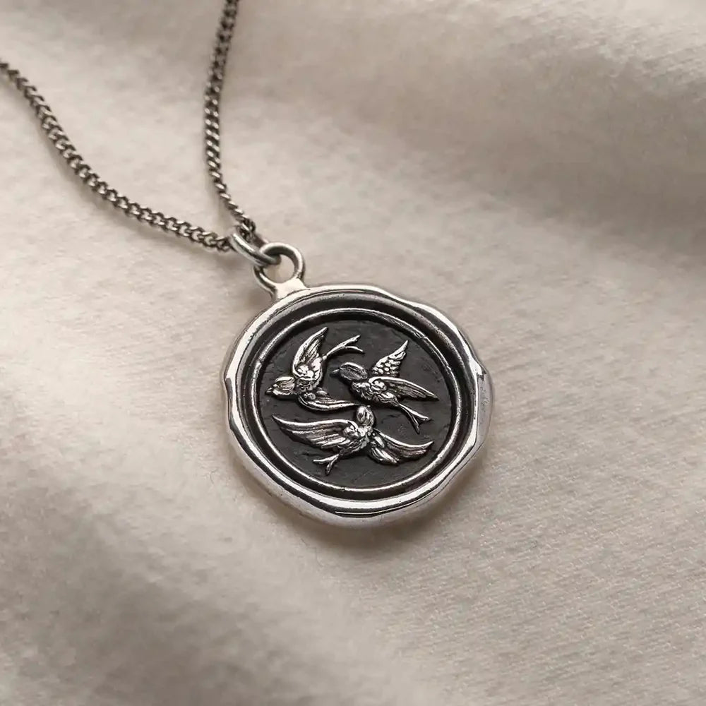 Pyrrha :: Birds of a Feather Silver Necklace 18"