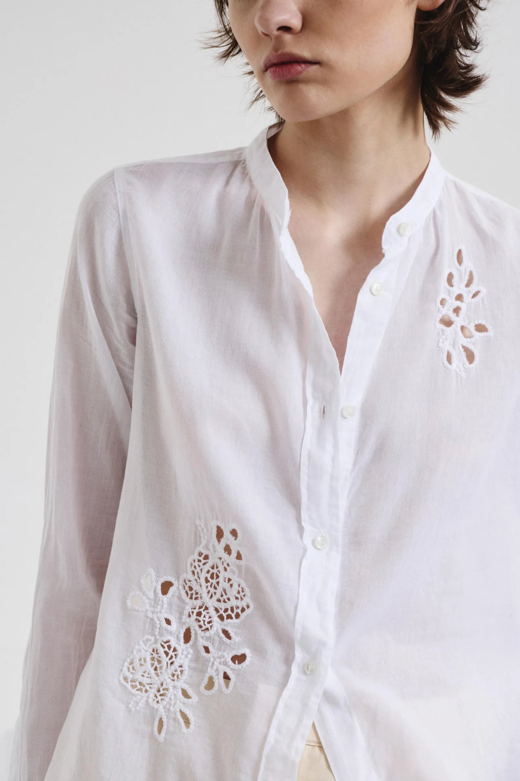 Pomandere :: Embroidered cotton voile shirt