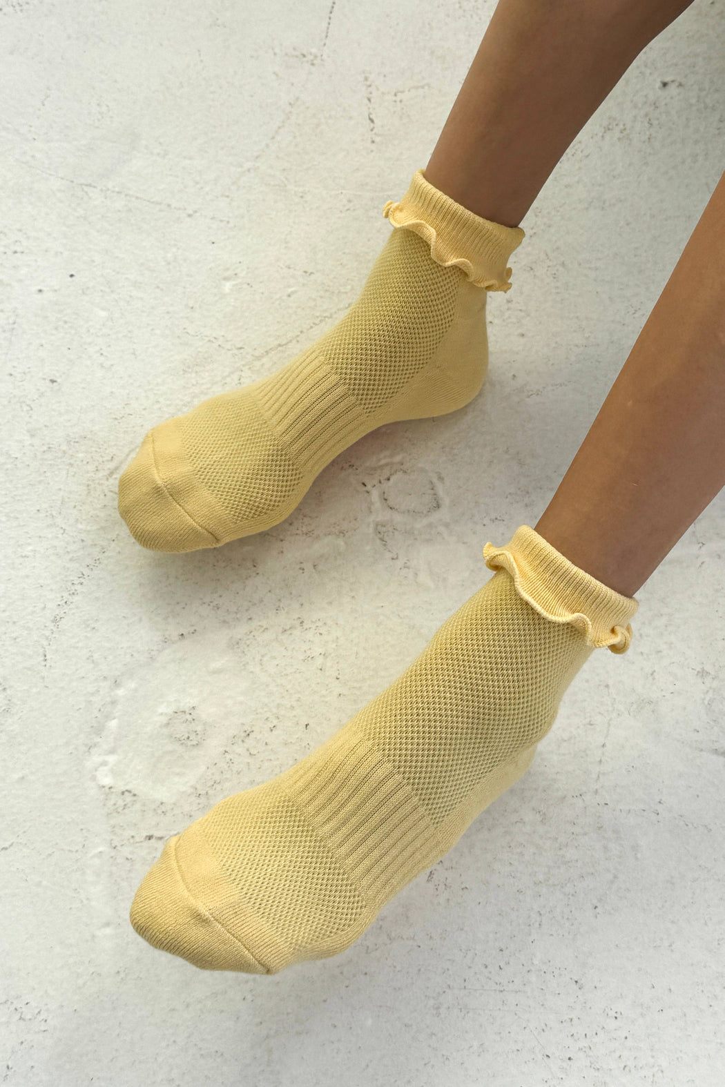 Le Bon Shoppe :: Ruffled Hugger Crew Socks