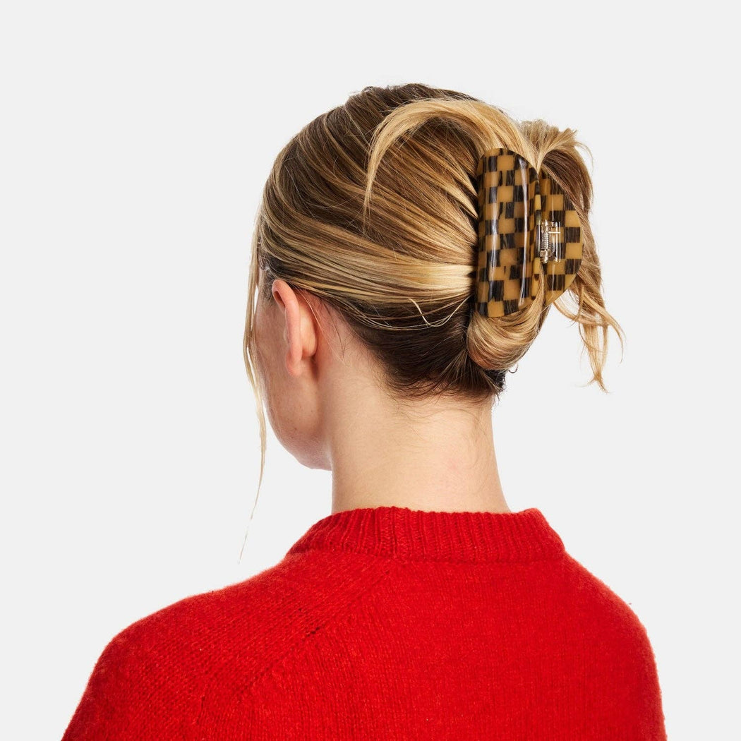 CHUNKS :: Checker Claw in Mocha